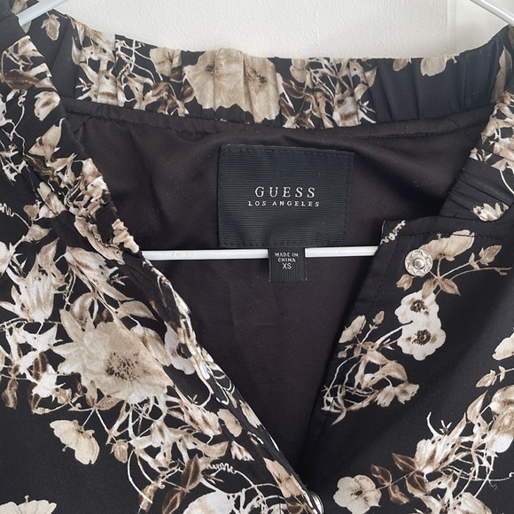 Guess jacket size extra small, EUC - Picture 2 of 6